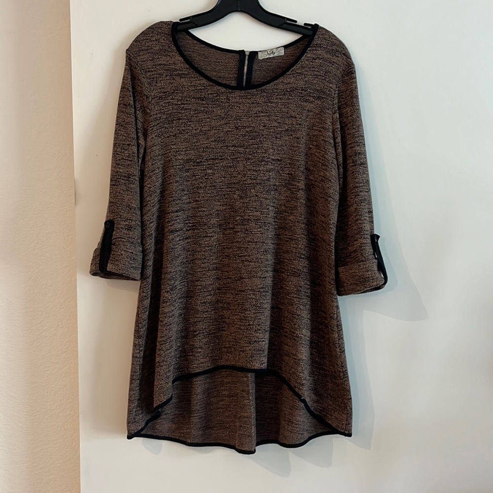 3/4 sleeve sweater by Ivy Ridge